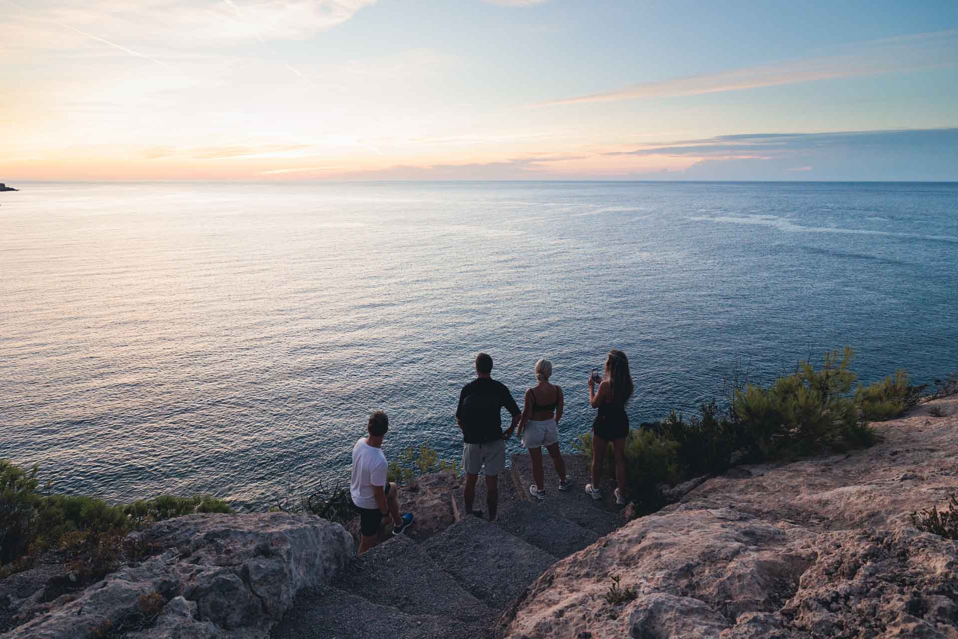 Piscina natural en la ruta de Origen en Ibiza